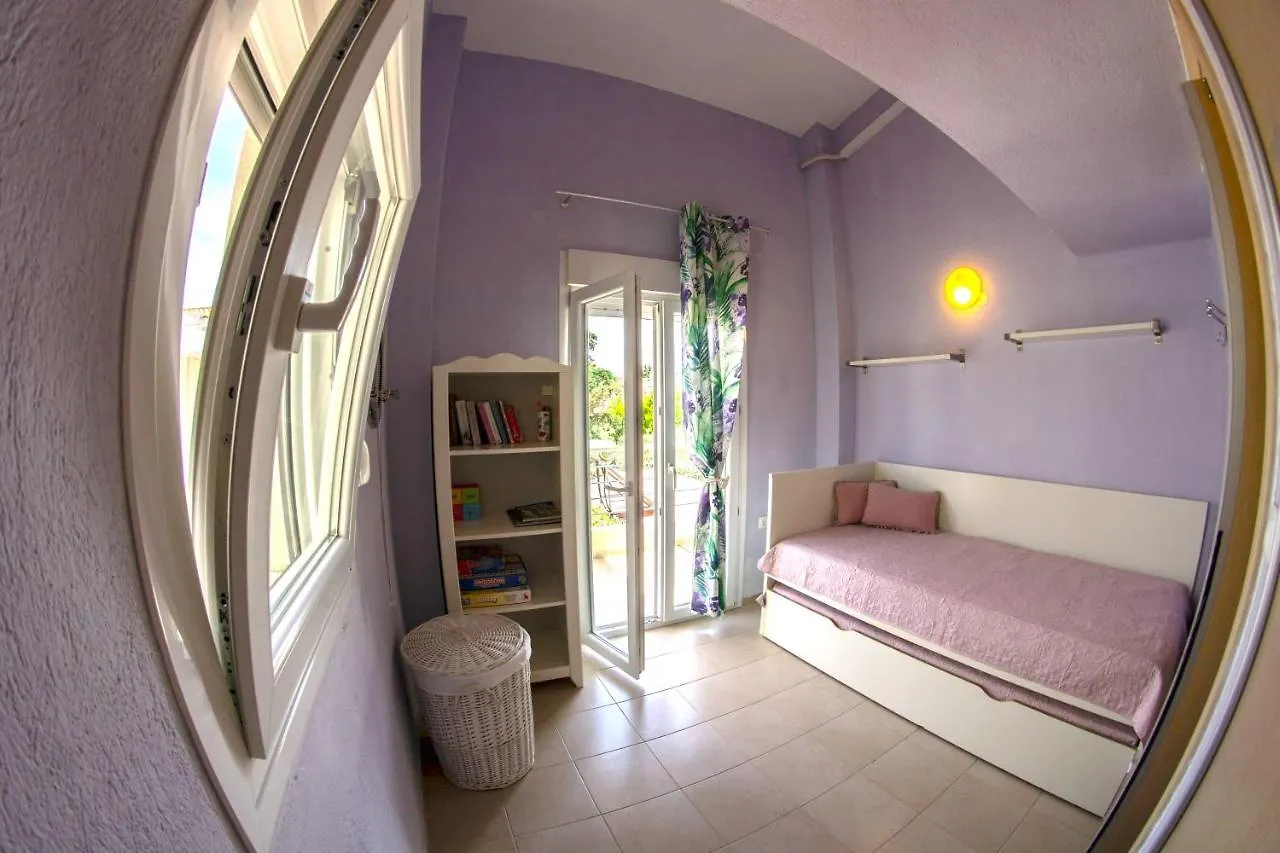 Luxurious Seaside Vacation Home Nikiti  0*, Nikiti (Sithonia) Greece