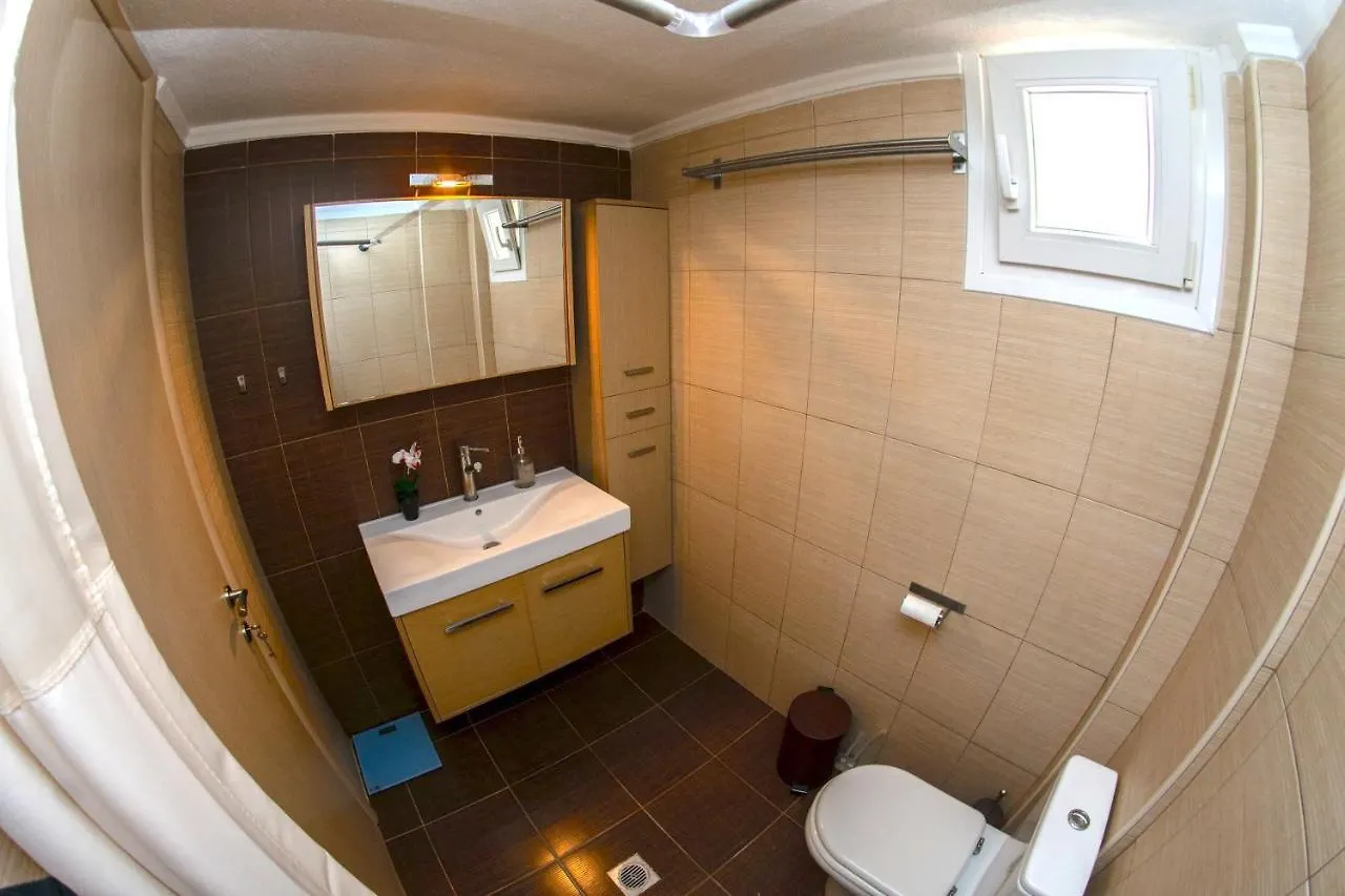 Luxurious Seaside Vacation Home Nikiti