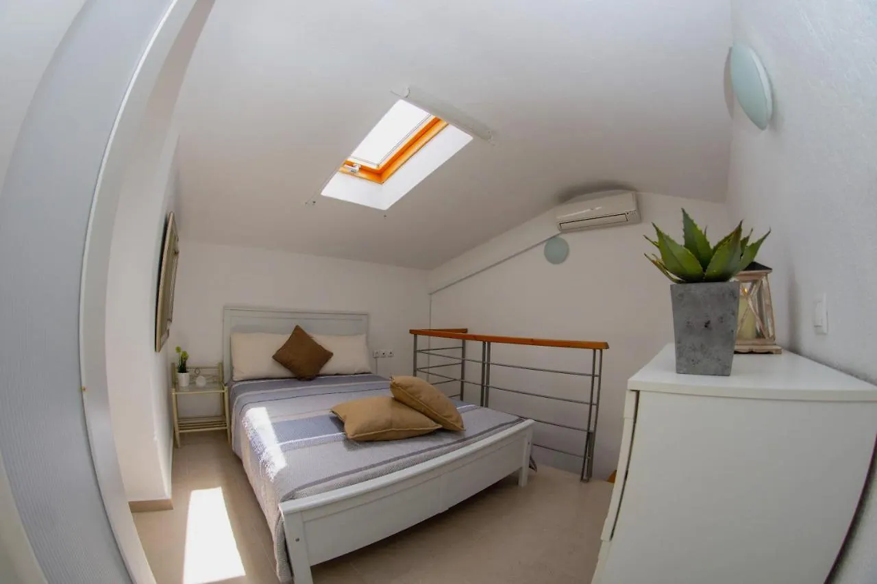 Luxurious Seaside Vacation Home Nikiti  Greece